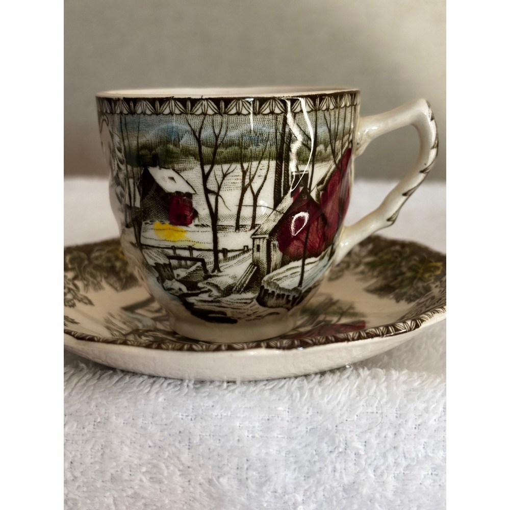 Johnson Brothers The Friendly Village The Ice House Tea Cup and Saucer Set - Picture 3 of 8